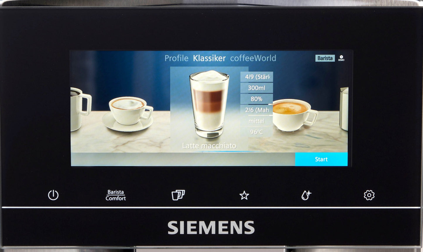 Kaffeevollautomat EQ900 TQ903D43 aus Edelstahl mit intuitivem 6,8-Zoll-TFT-Display, Geräuschreduzierung, Steuerung über eine App, Barista-Modus, AromaSelect-Funktion und drei individuellen Profilen.